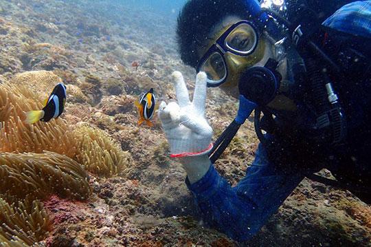 去海边旅游和我公公婆婆带着孩子大姑姐夫和我家孩子侧面说不想让我参加，我去她们三口就不去了？游戏画面
